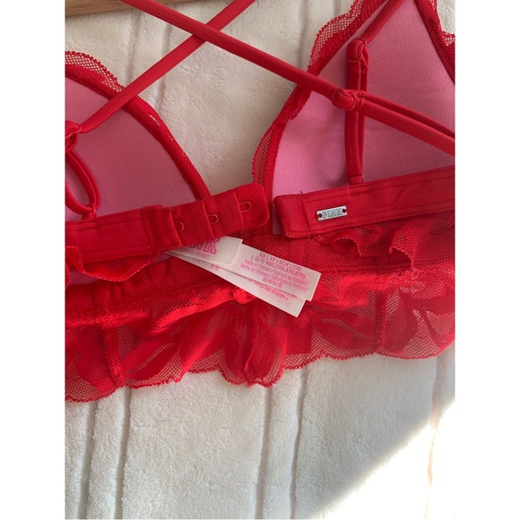 🌻Free w/ $15 Puchase ♥️ VS PINK Lace Trim Bralette - Picture 3 of 4